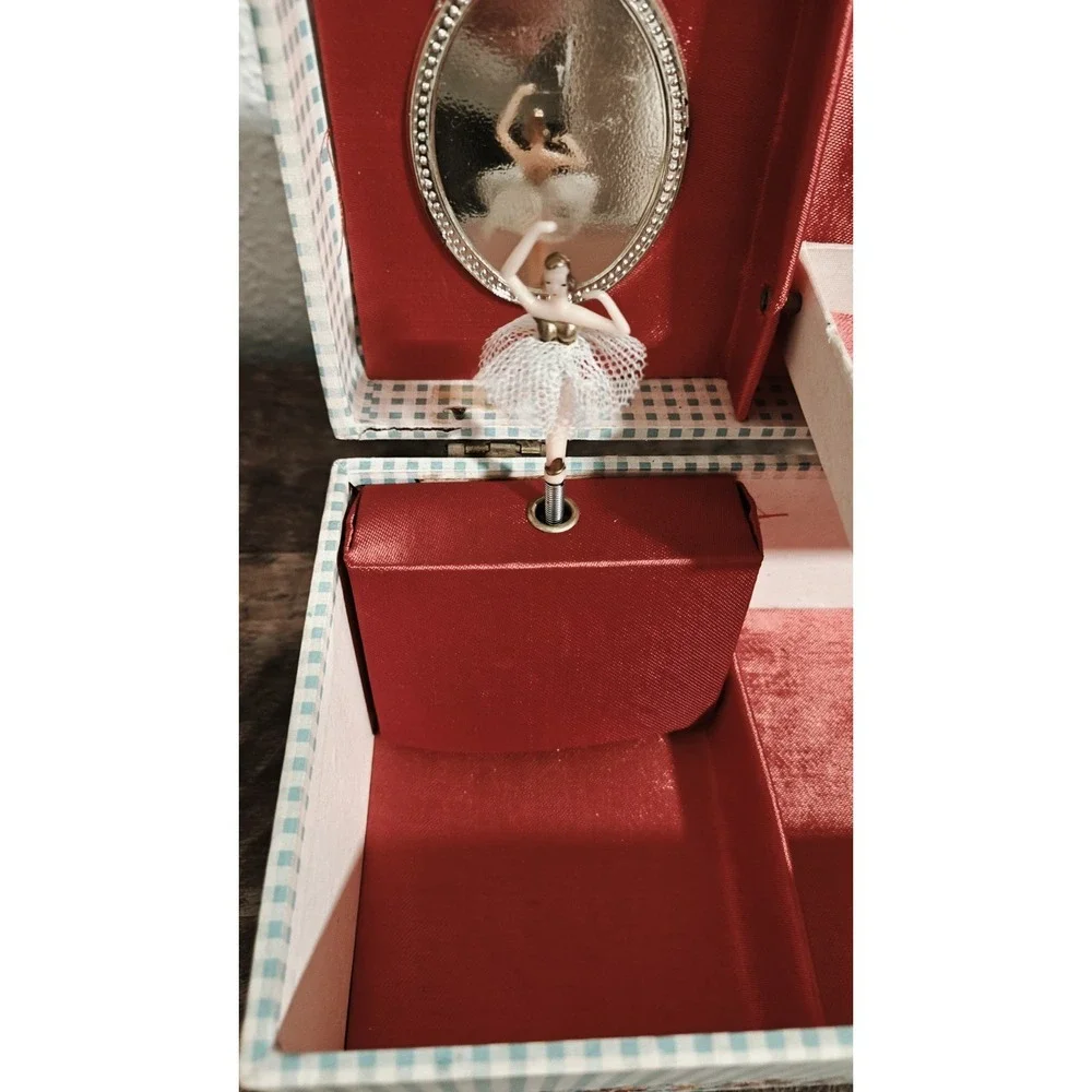Vintage Jewelry Box w‎ Dancing Ballerina 1970s Made In TAIWAN Works Tested